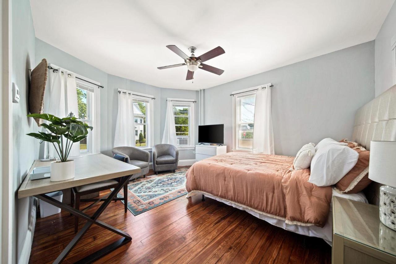 Cozy Up In 5Br Apt Near Charming Oak Square Boston Exteriör bild
